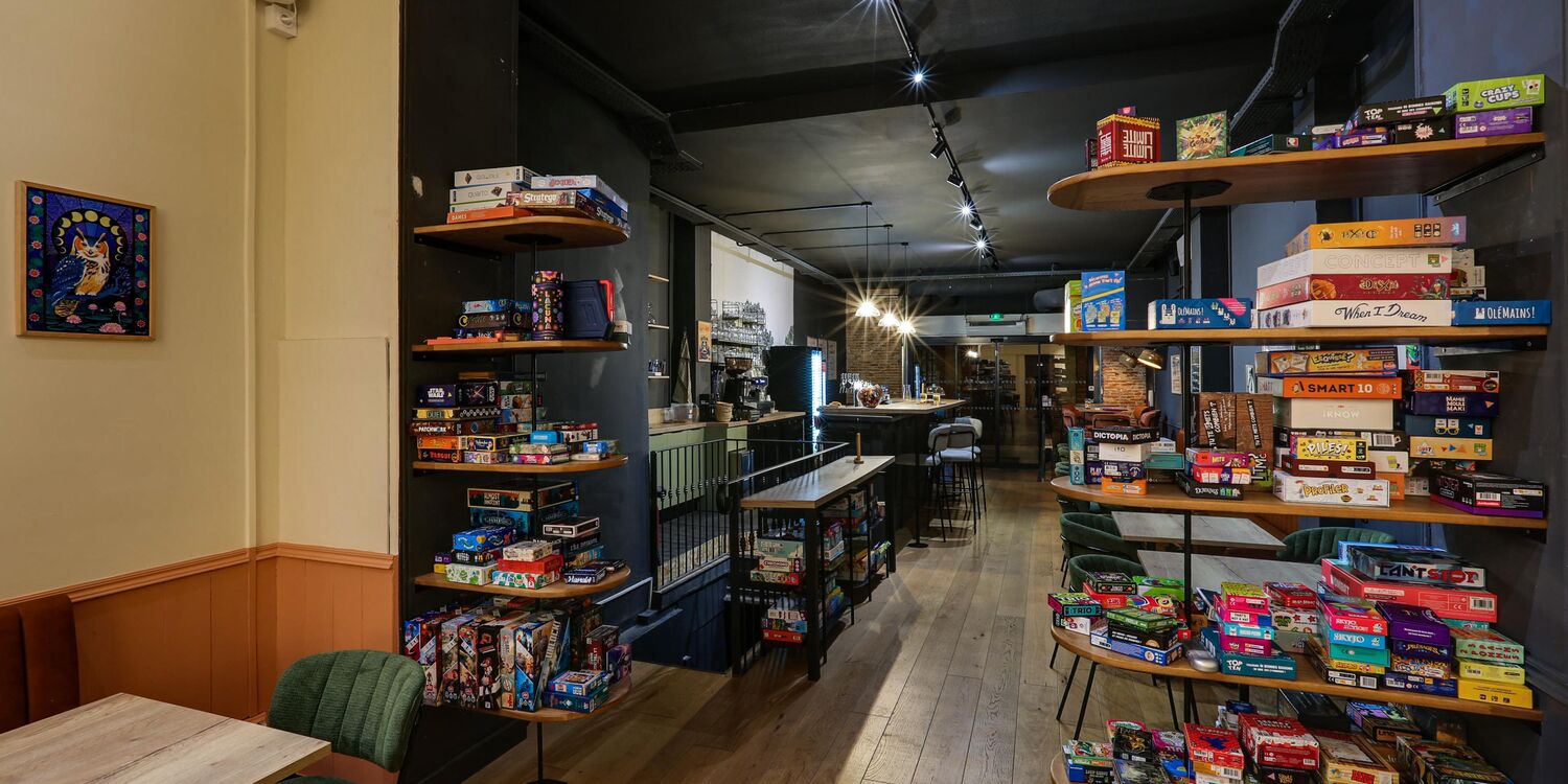 découvrez le meilleur bar à jeux à toulouse pour des soirées conviviales entre amis, avec une large sélection de jeux de société et une ambiance chaleureuse.
