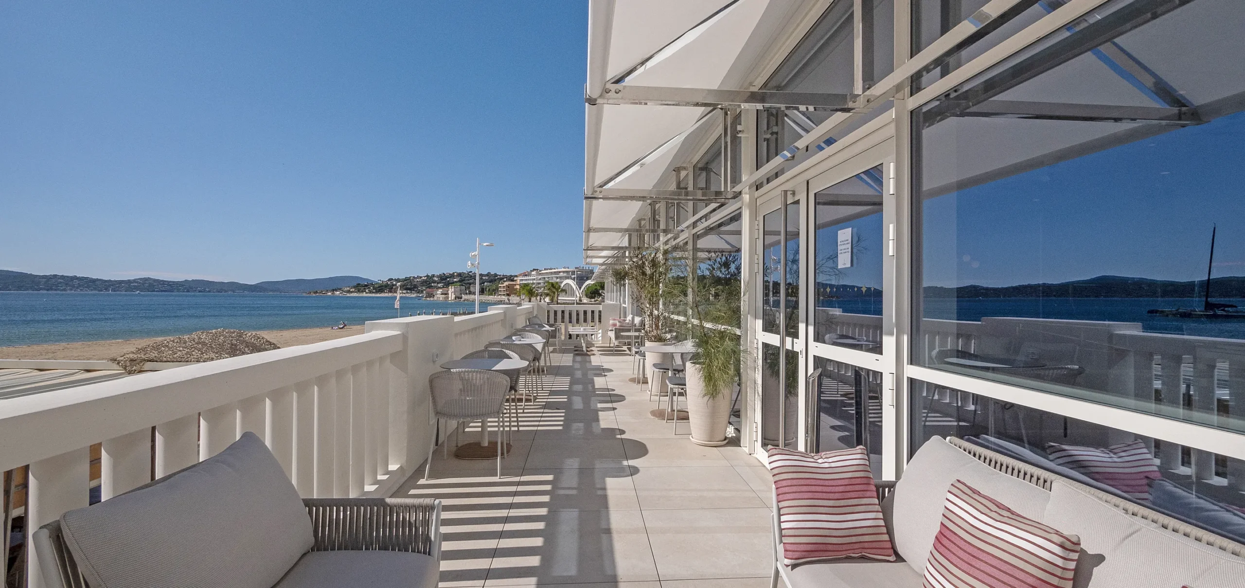 découvrez le casino barrière ste maxime : jeux, spectacles et restaurants pour des moments inoubliables au cœur de la côte d'azur.