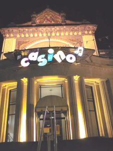 découvrez toutes les informations essentielles sur le casino de vieux boucau : jeux, horaires, promotions et conseils pour profiter au maximum de votre expérience de jeu.