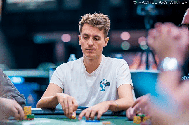 découvrez les coups de poker gagnants pour 2025 et améliorez votre stratégie pour remporter toutes vos parties cette année.